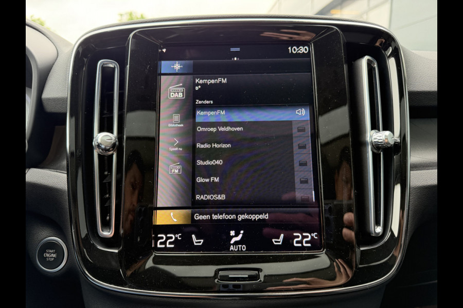 Volvo XC40 1.5 T4 Plug-in hybrid Ultimate Dark (Elektrisch Schuifdak - Trekhaak - Harman/Kardon - Leder incl verwarming/geheugen - Elektris