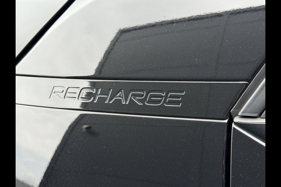 Volvo XC40 1.5 T4 Plug-in hybrid Ultimate Dark (Elektrisch Schuifdak - Trekhaak - Harman/Kardon - Leder incl verwarming/geheugen - Elektris