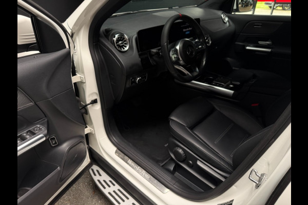 Mercedes-Benz GLA GLA 200 Progressive Leer/Trekhaak/19inch/Premium-pakket/Parkeerpakket/new model