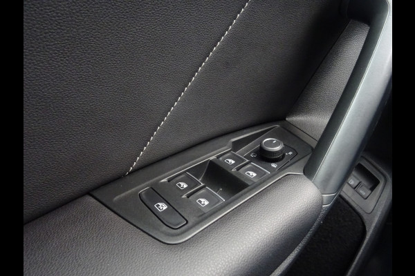 Volkswagen Tiguan 1.4 TSI eHybrid R-Line Business * PANORAMAKDAK * 40 KM ACCU RANGE !!