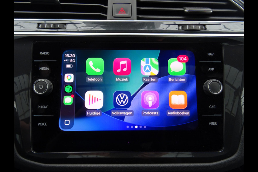 Volkswagen Tiguan 1.4 TSI eHybrid R-Line Business * PANORAMAKDAK * 40 KM ACCU RANGE !!