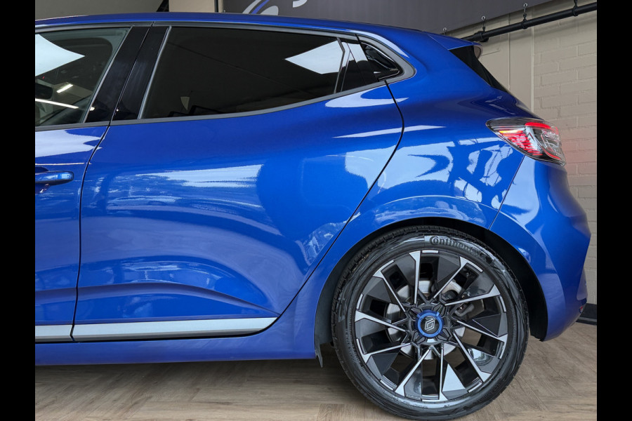Renault Clio 1.0 TCe 90 Esprit Alpine | Groot Navi | Bose | Camera | 17" | Blindspot | ACC Volledig Dealer onderhouden!