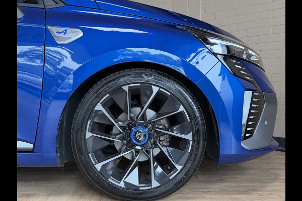 Renault Clio 1.0 TCe 90 Esprit Alpine | Groot Navi | Bose | Camera | 17" | Blindspot | ACC Volledig Dealer onderhouden!