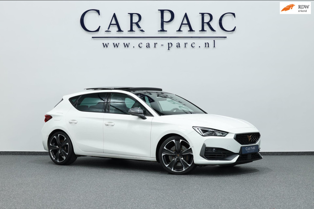 CUPRA Leon 2.0 TSI VZ 300+PK LED/VIRTUAL/SFEER/PANO/HALF LEER+S.VERWARMING/19"/CAM/ACC/ECC/12 MDN GARANTIE!