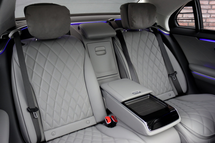 Mercedes-Benz S-Klasse 580 e 4MATIC AMG Line | Achterasbesturing | Luchtvering | Distronic+ | Massage | Exclusief Nappa Leder | Stoelventilatie V+A | HUD | Parfumering | Soft-Close | 3D-Display | Digital Light |
