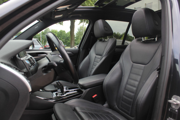 BMW iX3 High Executive 80 kWh / SoH 94,9% / Trekhaak / Panoramadak / 360Camera / Head-up / 20'' / Leder / Harman Kardon / Navigatie / Memory seats / Dodehoek / DAB / Stoelverwarming / Cruise Control Adaptief