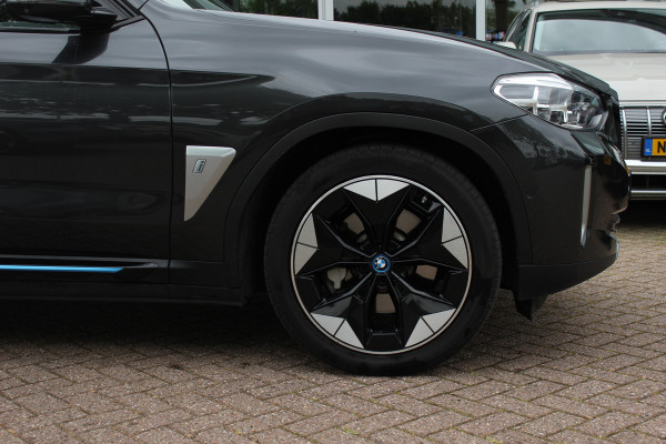 BMW iX3 High Executive 80 kWh / SoH 94,9% / Trekhaak / Panoramadak / 360Camera / Head-up / 20'' / Leder / Harman Kardon / Navigatie / Memory seats / Dodehoek / DAB / Stoelverwarming / Cruise Control Adaptief
