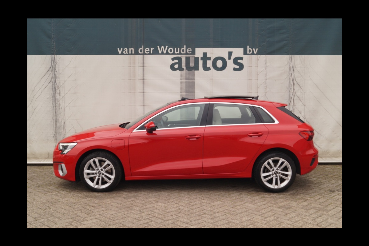 Audi A3 Sportback 40 TFSIe PHEV Business Edition -PANO-LEER-ECC-