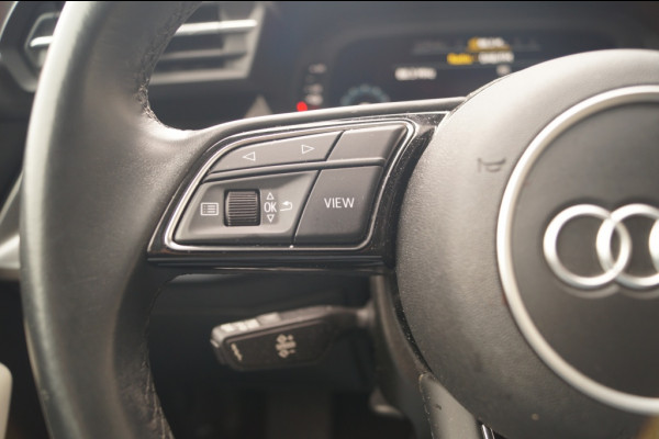 Audi A3 Sportback 40 TFSIe PHEV Business Edition -PANO-LEER-ECC-