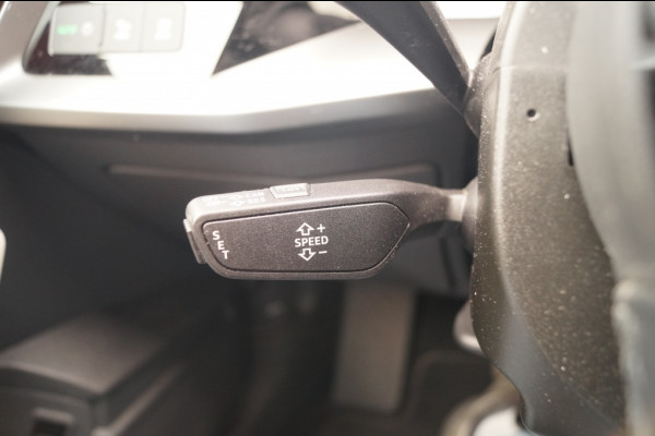 Audi A3 Sportback 40 TFSIe PHEV Business Edition -PANO-LEER-ECC-