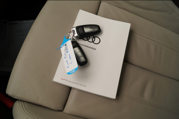 Audi A3 Sportback 40 TFSIe PHEV Business Edition -PANO-LEER-ECC-