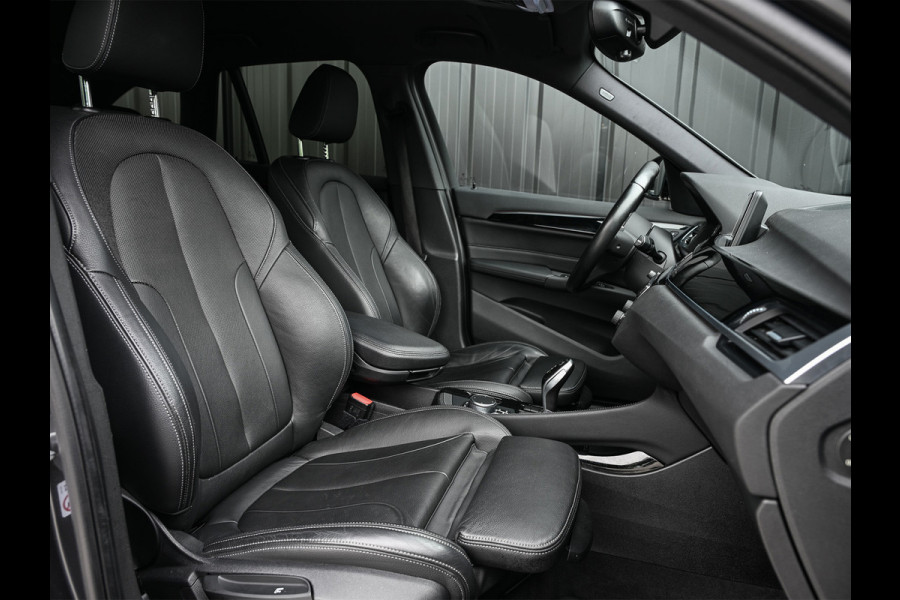 BMW X1 sDrive20i High Executive 192pk | M-Sport | Head-up | 1e Eigenaar | NL-Auto | Leder | Trekhaak |