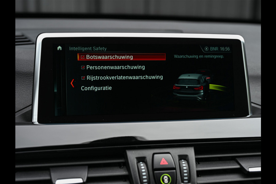 BMW X1 sDrive20i High Executive 192pk | M-Sport | Head-up | 1e Eigenaar | NL-Auto | Leder | Trekhaak |