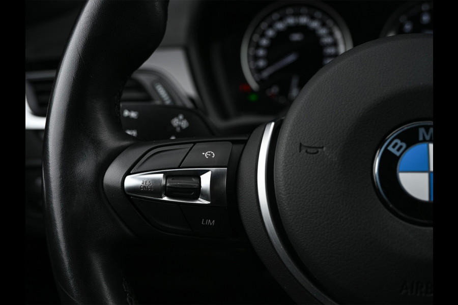 BMW X1 sDrive20i High Executive 192pk | M-Sport | Head-up | 1e Eigenaar | NL-Auto | Leder | Trekhaak |