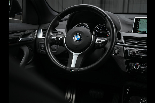 BMW X1 sDrive20i High Executive 192pk | M-Sport | Head-up | 1e Eigenaar | NL-Auto | Leder | Trekhaak |
