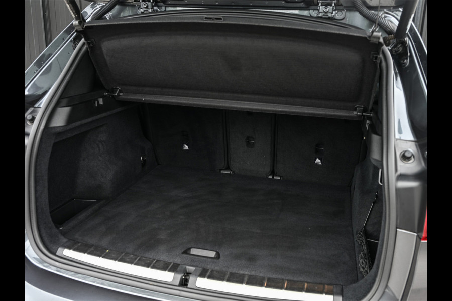 BMW X1 sDrive20i High Executive 192pk | M-Sport | Head-up | 1e Eigenaar | NL-Auto | Leder | Trekhaak |