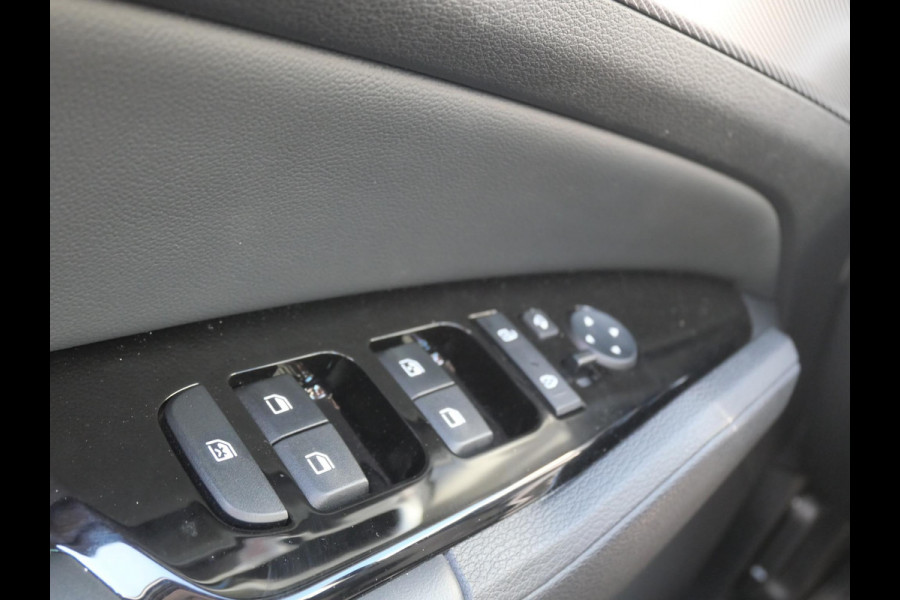 Kia Sportage 1.6 T-GDi Plug-in Hybrid AWD DynamicPlusLine | Trekhaak 1350KG trekgewicht | Cruise | Clima | Schuif-kanteldak | Stoel-stuurverwarming |