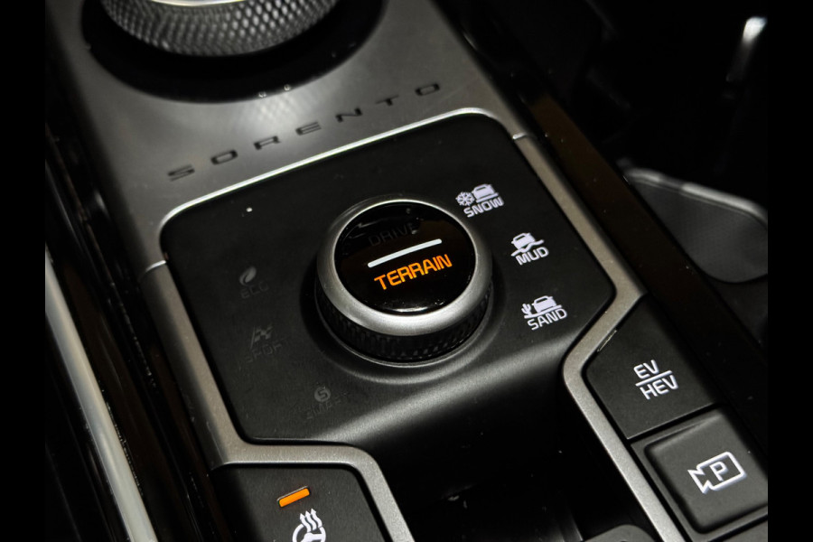 Kia Sorento 1.6 T-GDI Plug-in Hybrid 4WD ExecutiveLine 7p. BOMVOL!! PANO|BOSE|AMBIENT|STOELVENTILATIE+VERWARMING|ACC|APPLE/ANDROID
