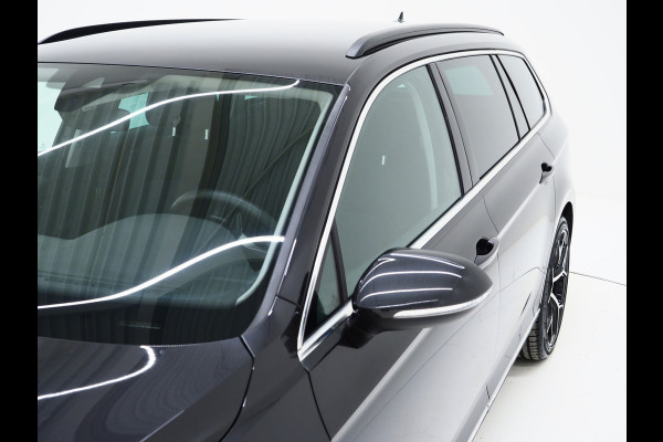 Volkswagen Passat Variant 1.4 TSI PHEV GTE | Massage | Adaptive Cruise | Camera | Stoelverwarming | PDC | DAB | Carplay