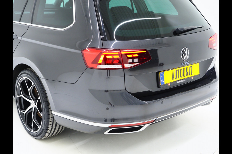 Volkswagen Passat Variant 1.4 TSI PHEV GTE | Massage | Adaptive Cruise | Camera | Stoelverwarming | PDC | DAB | Carplay