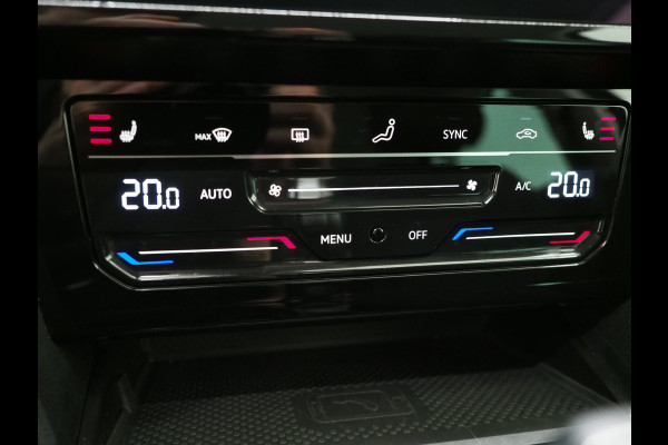 Volkswagen Passat Variant 1.4 TSI PHEV GTE | Massage | Adaptive Cruise | Camera | Stoelverwarming | PDC | DAB | Carplay