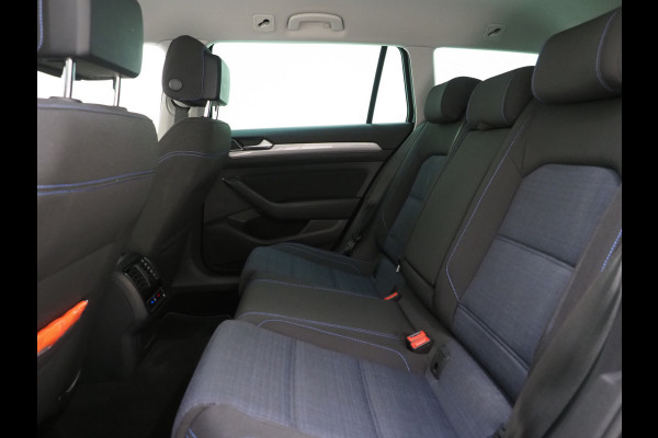 Volkswagen Passat Variant 1.4 TSI PHEV GTE | Massage | Adaptive Cruise | Camera | Stoelverwarming | PDC | DAB | Carplay