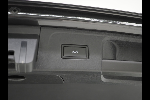 Volkswagen Passat Variant 1.4 TSI PHEV GTE | Massage | Adaptive Cruise | Camera | Stoelverwarming | PDC | DAB | Carplay