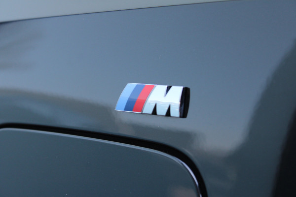 BMW 3 Serie Touring 330e M Sport | SOH 95% | Adaptieve cruise | Leder | 360 Camera | BLIS