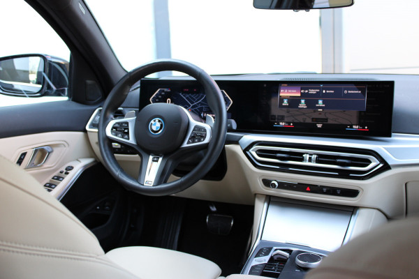 BMW 3 Serie Touring 330e M Sport | SOH 95% | Adaptieve cruise | Leder | 360 Camera | BLIS