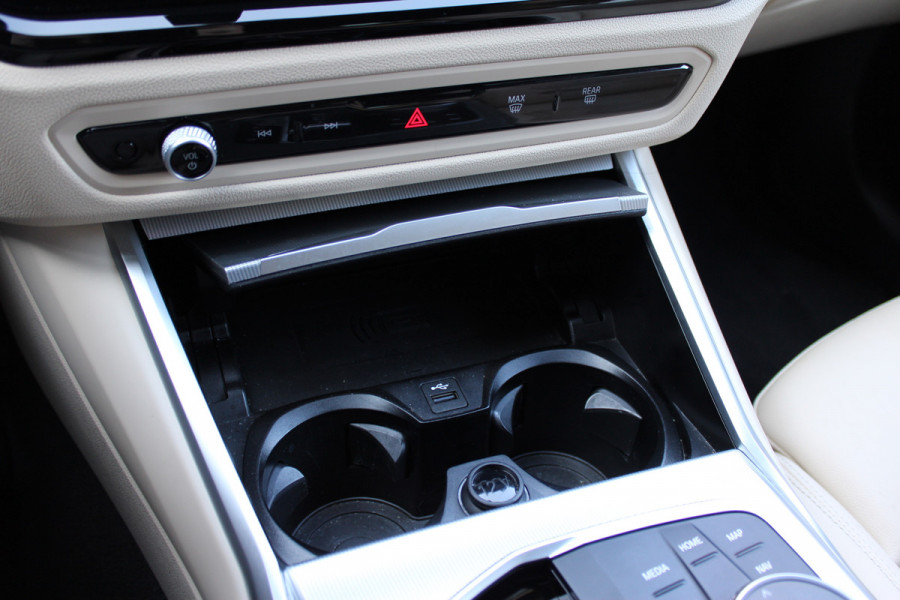 BMW 3 Serie Touring 330e M Sport | SOH 95% | Adaptieve cruise | Leder | 360 Camera | BLIS