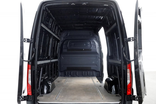 Mercedes-Benz Sprinter 314 CDI 143pk RWD L2H2 Navi/Camera/Trekhaak 3500kg 02-2020