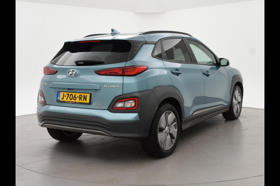 Hyundai Kona EV PREMIUM SKY 64 kWh 100% SOH *CERAMIC BLUE* + SCHUIFDAK | STOELVERW. V+A | STOELVENTILATIE | KRELL