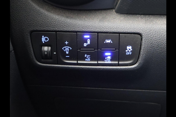 Hyundai Kona EV PREMIUM SKY 64 kWh 100% SOH *CERAMIC BLUE* + SCHUIFDAK | STOELVERW. V+A | STOELVENTILATIE | KRELL
