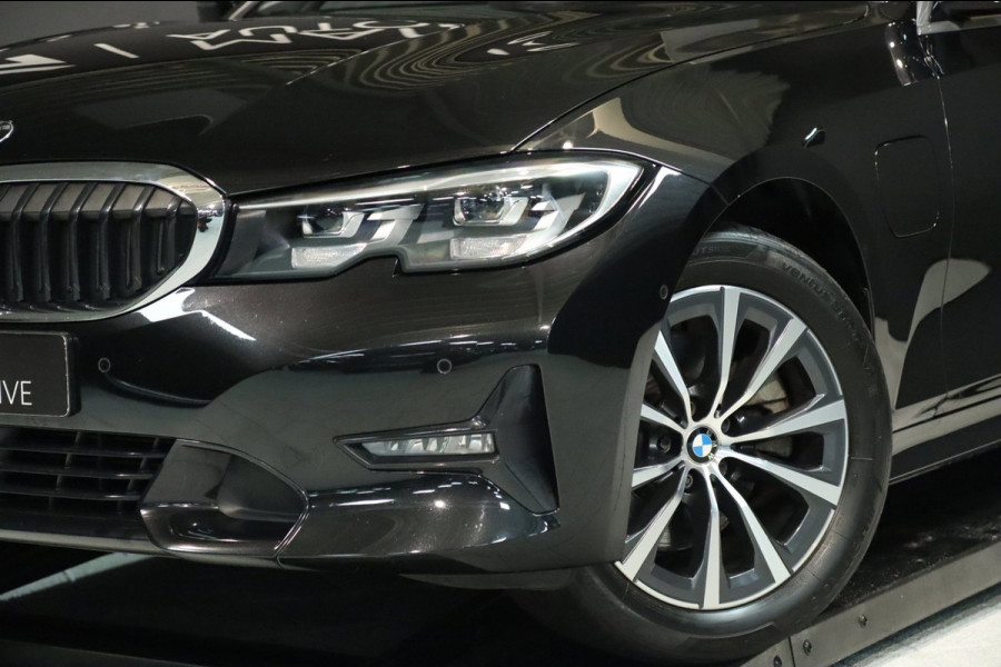 BMW 3 Serie Touring 320e Sport Line / PANODAK / 360 / MEMORY / KEYLESS