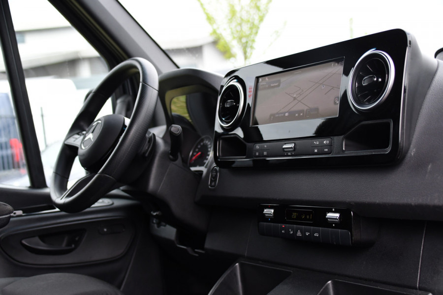 Mercedes-Benz Sprinter 317 1.9 CDI L2H2 Pro AMG Edition Facelift, Camera, Cruise, Carplay, Stoelverwarming, LED, 170pk, Geveerde stoel, Mbux, Automaat,