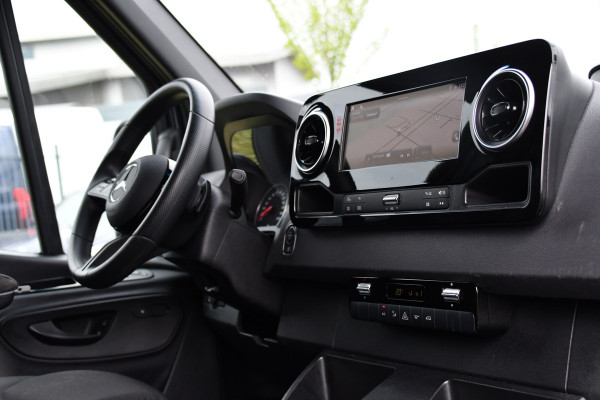Mercedes-Benz Sprinter 317 1.9 CDI L2H2 Pro AMG Edition Facelift, Camera, Cruise, Carplay, Stoelverwarming, LED, 170pk, Geveerde stoel, Mbux, Automaat,