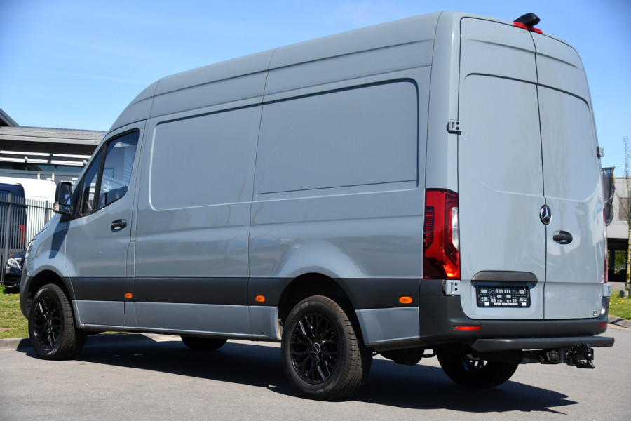 Mercedes-Benz Sprinter 319 3.0 CDI L2H2 PB Edition Camera, Cruise, Carplay, LED, 190pk, Mbux 7'', Trekhaak, Sensoren, Geveerde stoel, Automaat, Uniek!