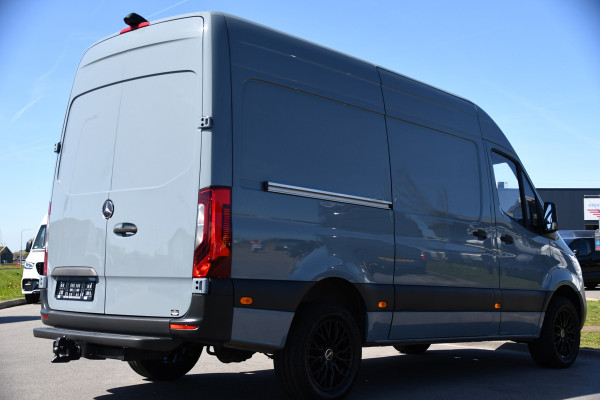 Mercedes-Benz Sprinter 319 3.0 CDI L2H2 PB Edition Camera, Cruise, Carplay, LED, 190pk, Mbux 7'', Trekhaak, Sensoren, Geveerde stoel, Automaat, Uniek!