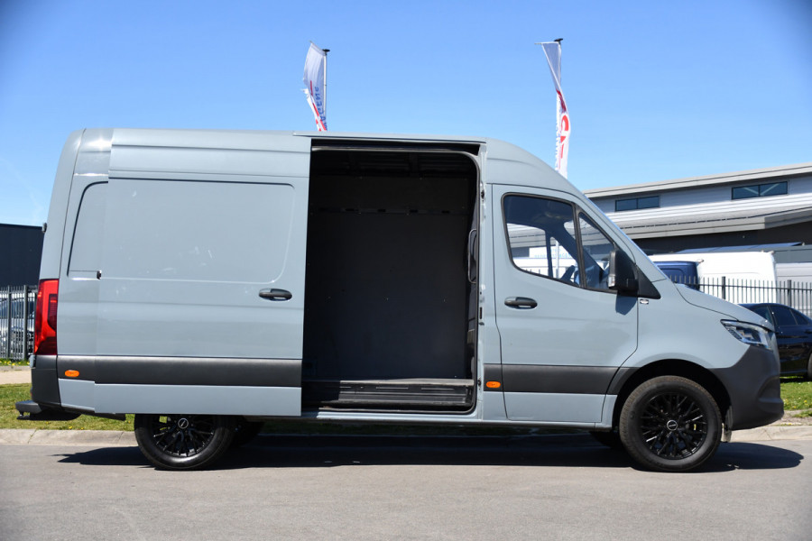Mercedes-Benz Sprinter 319 3.0 CDI L2H2 PB Edition Camera, Cruise, Carplay, LED, 190pk, Mbux 7'', Trekhaak, Sensoren, Geveerde stoel, Automaat, Uniek!