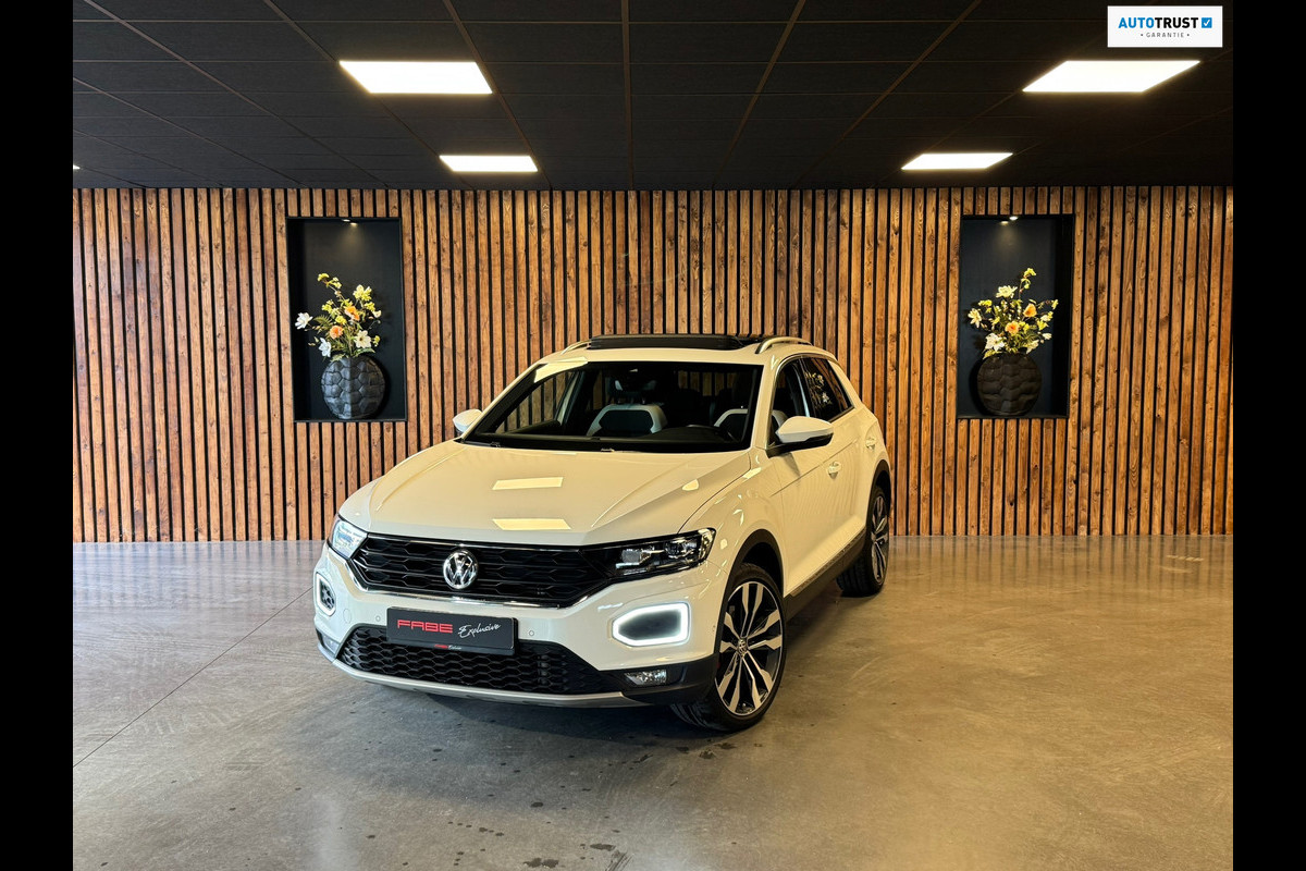 Volkswagen T-Roc 2.0 TSI 4Motion Sport / Pano / Beats / Stuurverwarming / Virtual / Carplay / DAB