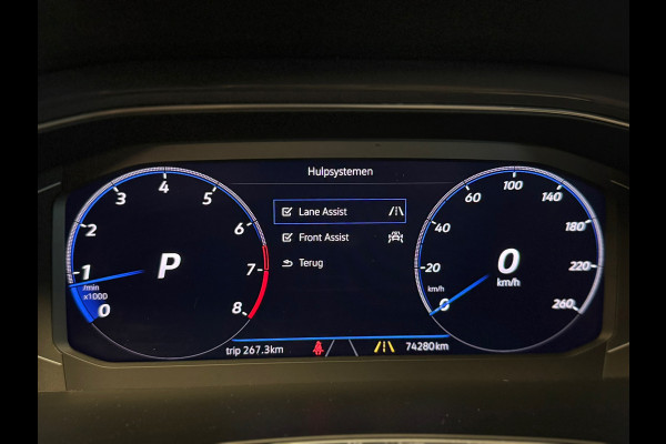 Volkswagen T-Roc 2.0 TSI 4Motion Sport / Pano / Beats / Stuurverwarming / Virtual / Carplay / DAB