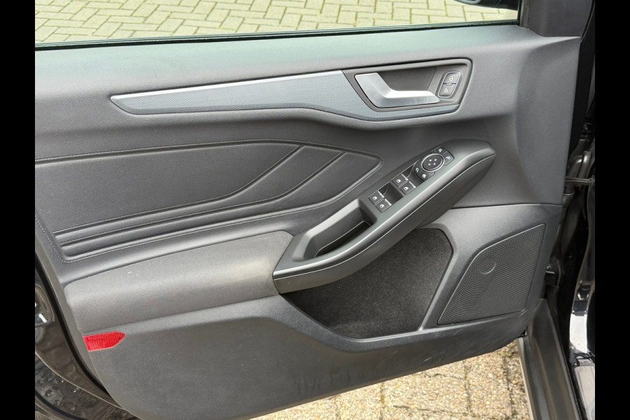 Ford FOCUS Wagon 1.0 EcoBoost Active 125 Pk Business Automaat | Navigatie | Clima | Cruise |17".