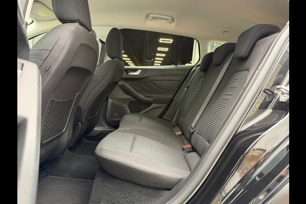 Ford FOCUS Wagon 1.0 EcoBoost Active 125 Pk Business Automaat | Navigatie | Clima | Cruise |17".