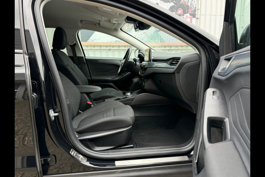 Ford FOCUS Wagon 1.0 EcoBoost Active 125 Pk Business Automaat | Navigatie | Clima | Cruise |17".
