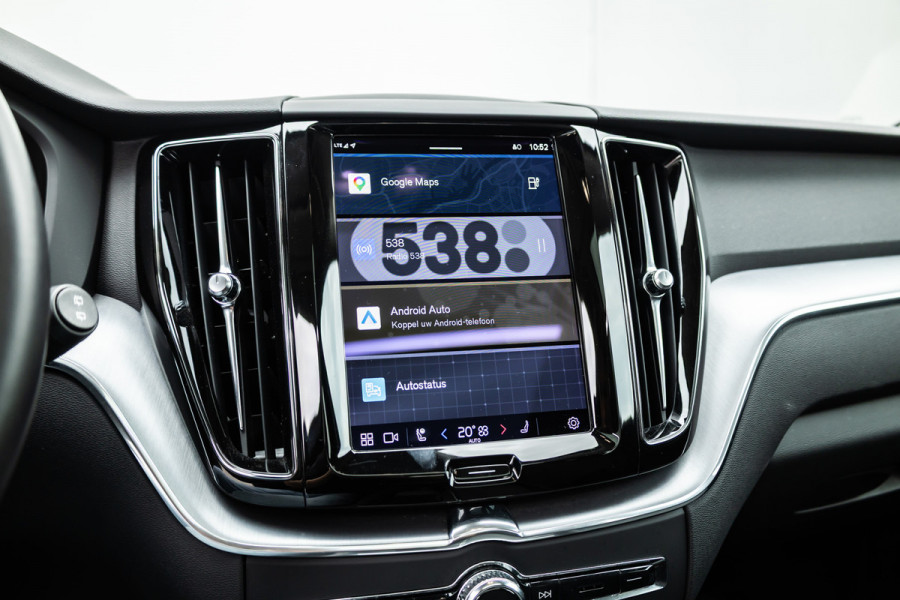 Volvo XC60 2.0 T6 Plug-in hybrid AWD Panorama / stuur verw / camera / achterbank verwarming /