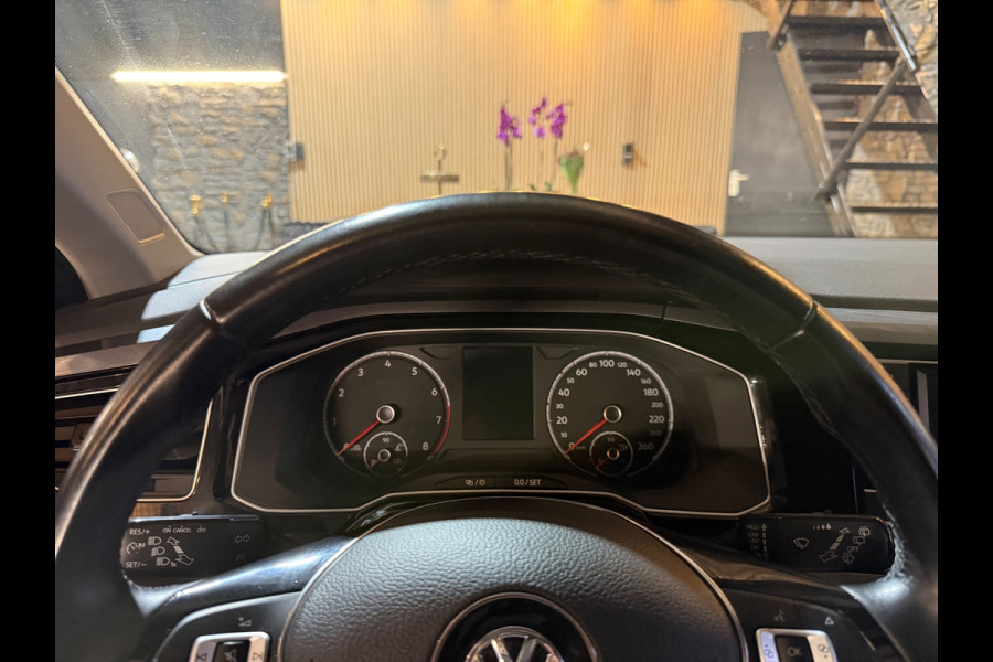 Volkswagen Polo 1.0 TSI | Pano | Bluetooth | PDC