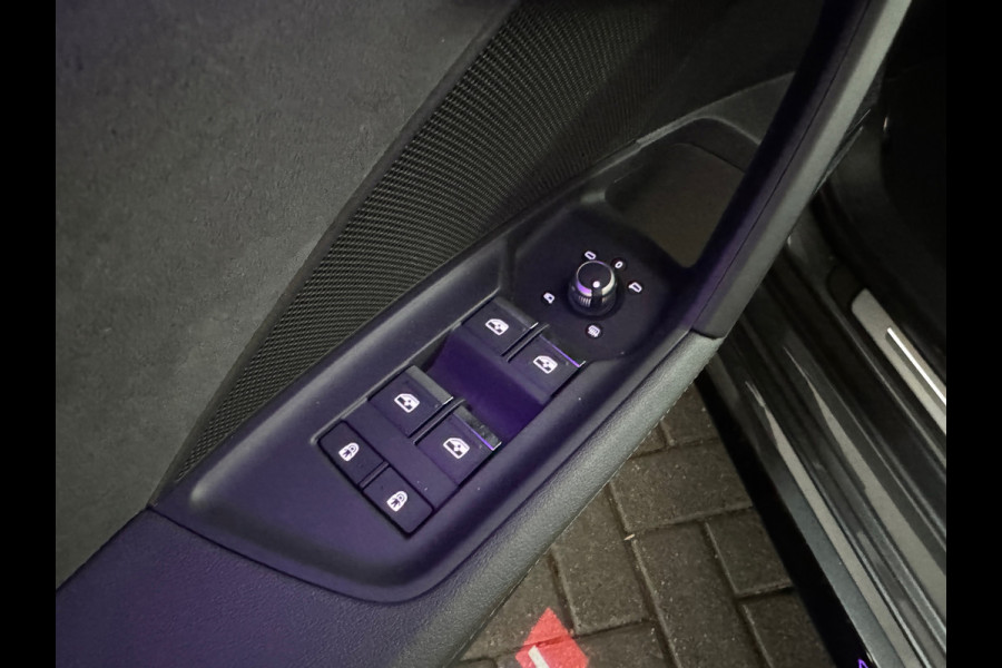 Audi RS3 Sportback 2.5 TFSI quattro Pano|Ceramic|Memory|BTW
