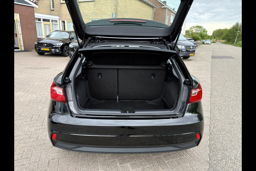 Audi A1 Sportback 25 TFSI Pro Line App Connect, Cruise Controll, 15''Lmv
