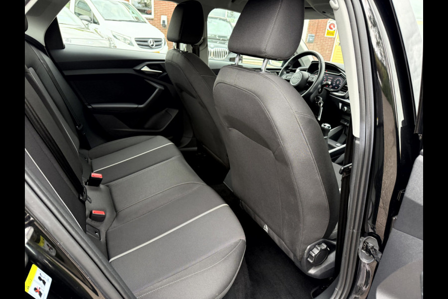 Audi A1 Sportback 25 TFSI Pro Line App Connect, Cruise Controll, 15''Lmv