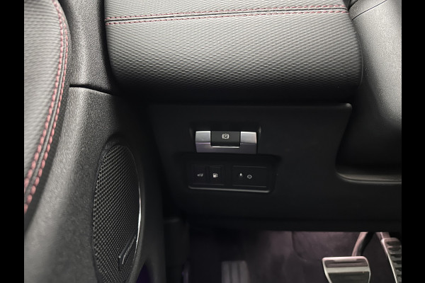 Land Rover Discovery Sport P300e 1.5 R-Dynamic HSE (Plug-in) (INCL-BTW) *PANO | LEATHER | FULL-LED | CAMERA | MERIDIAN-AUDIO | BLINDSPOT | KEYLESS | SHIFTPADDLES | PRIVACYGLASS | NAVI-FULLMAP | MEMORY-PACK | ADAPTIVE-CRUISE | AMBIENTLIGHT | 20"ALU*